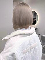 ソル バロール 表参道(SOL .valor)&nbsp;ホワイトベージュ/ハイトーンボブ/切りっぱなし