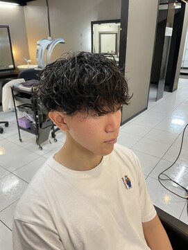 アイズ 海老名(AIZU) シャドウパーマ ニュアンスパーマ 波巻きパーマ スパイラル