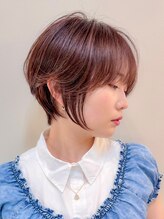 リノショアーズ 日本大通り店(RINOSHORES) "横浜日本大通り"落ち着いた都会の色を纏うバイオレットショート