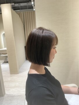 エレノア 四条烏丸店(Eleanor) 【山地】アイロンいらずで決まる!切りっぱなしボブ