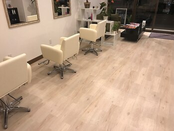 アレグレ(Hair salon ALEGRE)の写真/いつも頑張る自分にご褒美を☆髪の毛だけでなく頭皮のケアも大事！ヘッドスパで身も心も癒やされて♪