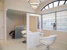 洗練された明るい店内で特別な時間を！