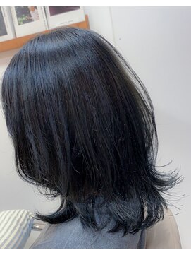 ハク アトリエ(HaKU atelier) ブリーチ無し暗髪ネイビーブルーブラック寒色カラー艶髪透明感