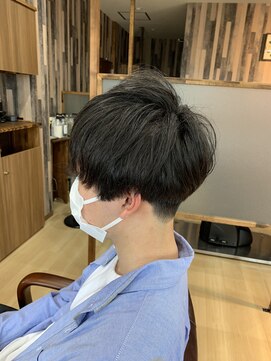 マハナ(MAHANA) ツーブロ風マッシュ
