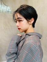 メーヴェ(Mowen) mowen 南堀江　くびれショート×黒髮×骨格矯正