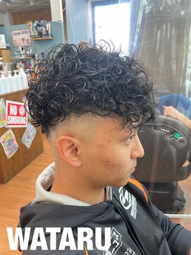 バトン(BATON) スペインカール【鎌ケ谷　パーマ　ハイライト】