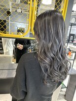 ロイオブジゼル(roi of GiseL)&nbsp;バレーヤージュカラーケアブリーチカラーハイトーンカラー