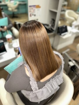 リーホリエ(Lee Horie) 【Gyo】髪質改善ブリーチストレート