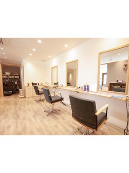 大型サロンが苦手な方もおすすめ!スタッフ2名のプライベート空間◆ゆっくりと寛げるサロンタイムをご提供♪