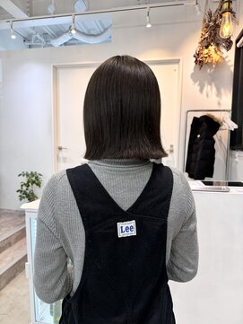 ロカ 表参道(loka) 大人ボブ/ストレート[表参道/ブリーチ/ハイライト]Mai