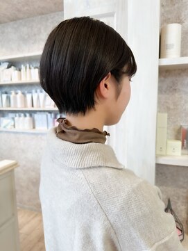 キャアリー(Caary) 福山caary暗髪えりあしスッキリ丸みショート20代30代