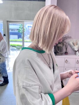 クリム(qulim) ブリーチ/ブリーチカラー/ダブルカラー/ハイトーンカラー