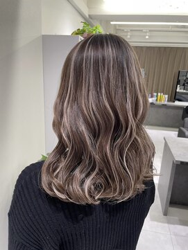 アテバイルイス 喜連瓜破(ATE by luis) バレイヤージュ