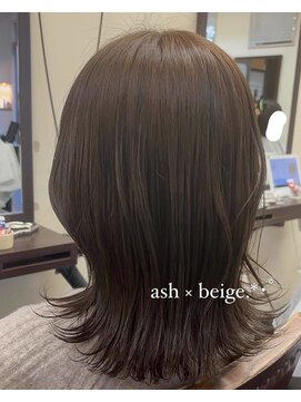 ヘアーアンドエステ サニープレイス(Hair&Esthe Sunny Place) アッシュベージュカラー