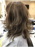 白髪ぼかしハイライト　セミロング