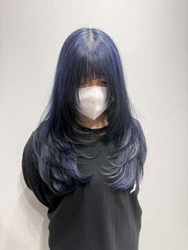 エゴ 池袋(EGO) レイヤーカット／ネイビーブルー