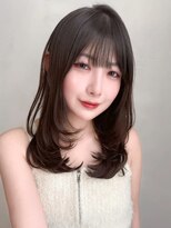 アグノス 青山(Agnos)&nbsp;くびれヘア小顔カット大人ガーリーくせ毛風カール斜めバング