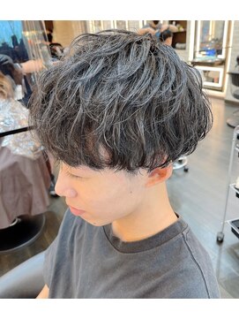 アッシュ 浦安店(Ash) ツイストパーマサイドグラデーションスリークショートマッシュ