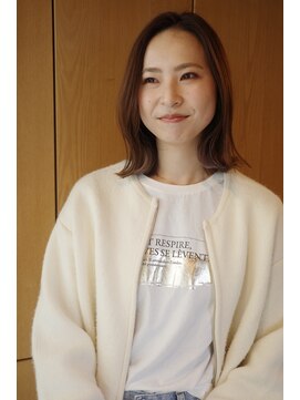 カフネ ジュントス ヨロ(Cafune' juntos YOLO) ミディアムボブ