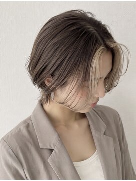 ウル(ulu) ショートレイヤー　白髪ボカシ　フェイスフレミング　名東区