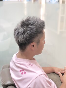 シュー(Chou) ベリーショート×シルバーアッシュ