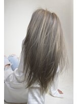 ココ カミーノ(COCO camino)&nbsp;簡単にスタイルが整う大人グレージュ