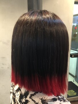 美容室 沙助 毛先ちょいレッド！