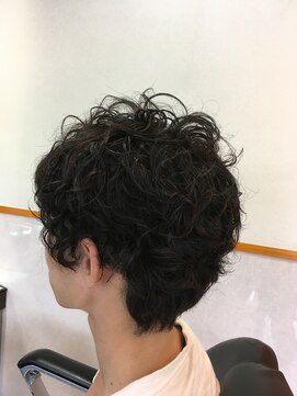 キューブ(HAIR MAKE Cube) ショートスパイラル