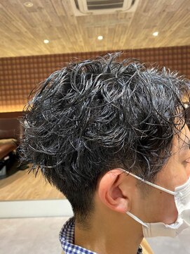 オットー バース(Otto BIRTH) アップバングツイストスパイラルパーマ