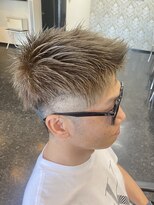 レヴィア(Revia)&nbsp;メンズカット　アッシュカラー