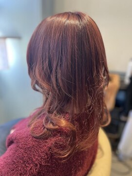 フェアリーテール つきのわ店 ワンブリーチレッドピンクカラー