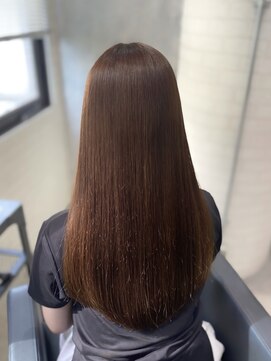 ジーナ 博多(Zina) 【 shiori 】オールシーズン向け