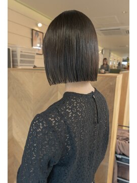 シビバイレボ(CIBI by revo) 地毛風カラー/切りっぱなしボブ[船橋駅/ボブ]