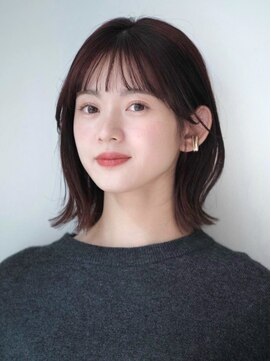 ガーデンヨコハマエスト(GARDEN YOKOHAMA est) ミディアム 暗めカラー ワンカール 外ハネ 前髪 おとな