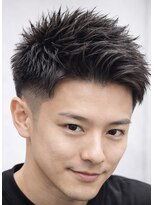 つるるんとん&nbsp;爽やか束感フェードショート