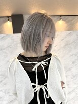 ヴィア 京都烏丸(Via)&nbsp;シルバー/グレージュ/ボブ/レイヤー/ケアブリーチ