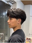 テーパーフェードニュアンスパーマ刈り上げセンターパートメンズ