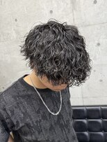 メルシー ドゥ メンズ(merci deux)&nbsp;波巻きパーマセンターパートスパイラルパーマツイストパーマ韓国