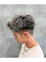 ヴァンメンクワナ(VANMEN Kuwana)&nbsp;メンズホワイトハイライト×ツイストパーマ