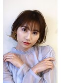 透明感ベージュ/柔らかショートボブ
