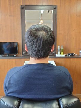 ヘアーサロン リバース(Hair Salon Rebirth) ショート