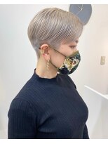 セルン(cerne)&nbsp;【ベリーショートホワイトシルバー】