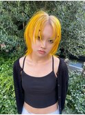 ホワイトベージュからイエローのルーツデザイン