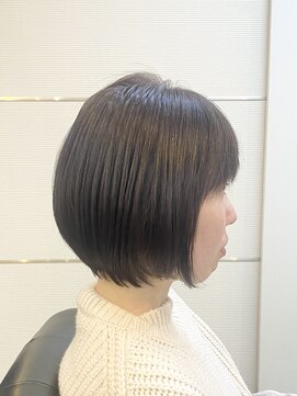 アキコ(AKIko) ショートボブ