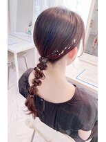 アマレット 東京駅八重洲店(amaretto)&nbsp;タイト×編み下ろしヘア