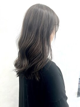 ヌードルバイコア(noodle by CoRe.gn) 白髪ぼかしハイライト