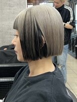 ラフヘアデザイン(Raf hair design)&nbsp;ミルクティーベージュインナーカラーミニボブショートボブ