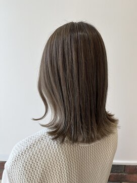 ネオリーブシェリエ 浅草店(Neolive cherie) ミルクティーベージュ/外ハネ