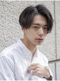 フェザーパーマ毛流れヘアメンズミディアムセンターパート