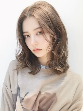 アムネシア たまプラーザ(AMNESIA) ふんわりミディアム/ツヤ髪スタイル/鎖骨ミディアム
